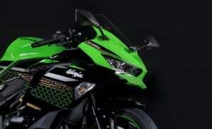 Harga Kawasaki Ninja ZX-25R di Indonesia yang Naik Turun