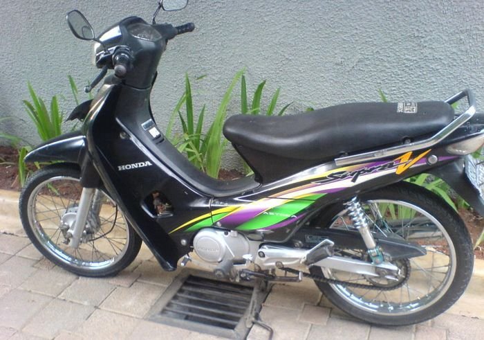 Honda Supra V Langka dan Paling Beda!