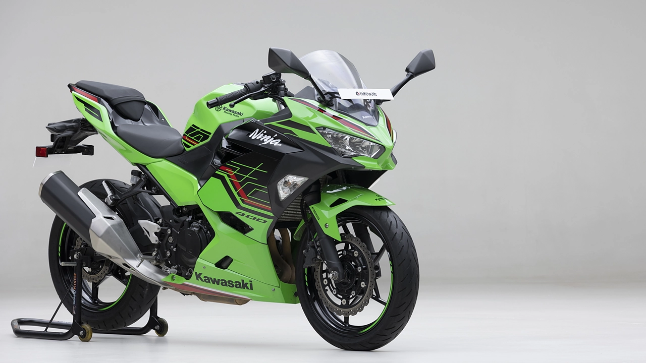 Kawasaki Ninja 400 Baru Lebih Ekspresif dan Bertenaga!