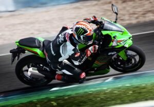 Simulasi Kredit Motor Kawasaki Ninja ZX25R