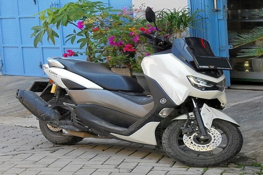 Bocoran Heboh! Yamaha Siap Luncurkan NMAX Terbaru dengan Mesin Hybrid, Tanggal Rilisnya Terkuak!