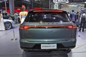 Chery Menggebrak Pasar dengan SUV Hybrid Canggih Exeed Sterra ET, Si Kendaraan Ramah Lingkungan yang Bisa Jelajahi 1.500 Km!