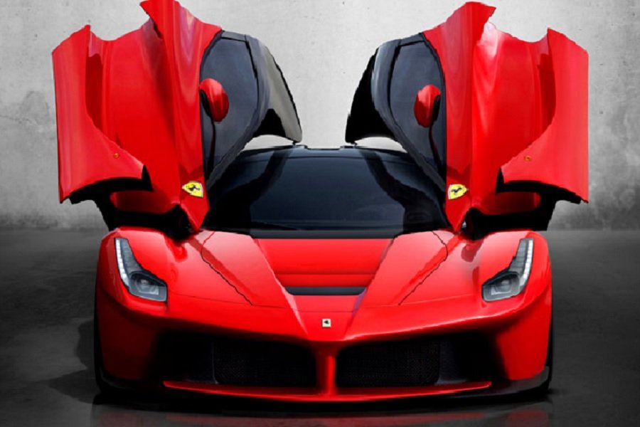 Ferrari Meliris LaFerrari Menghadirkan Pengalaman Berkendara Terbaik dengan Fitur Terbaru