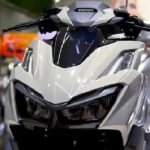 Gak Kalah Gahar dari Yamaha NMAX! New Honda Vario 160 2024 Bikin Tersenyum Lebar dengan Fitur Lebih Lengkap dan Harga Bersahabat