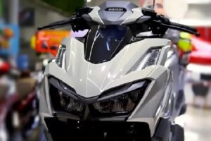 Gak Kalah Gahar dari Yamaha NMAX! New Honda Vario 160 2024 Bikin Tersenyum Lebar dengan Fitur Lebih Lengkap dan Harga Bersahabat
