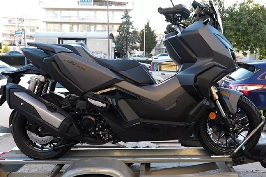 Honda ADV 350 2024 Penantang Yamaha NMAX! Desain Sporty, Performa Buas, Kenyamanan Maksimal!