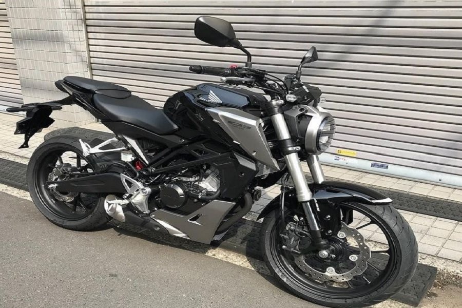 Honda CB125R 2024 vs BeAT Siapakah Raja Hemat di Jalanan