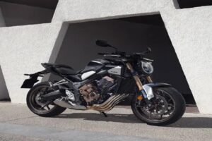 Honda CB650R E-Clutch Revolusi Baru di Dunia Motor Sport!