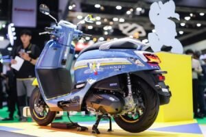 Honda Giorno+ Donald Duck Special Edition Skuter Bergaya Klasik dengan Sentuhan Keceriaan Disney