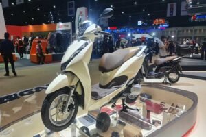 Honda Lead 125 Skutik Legendaris Bangkit Kembali dengan Fitur Kekinian dan Harga Terjangkau! Tertarik