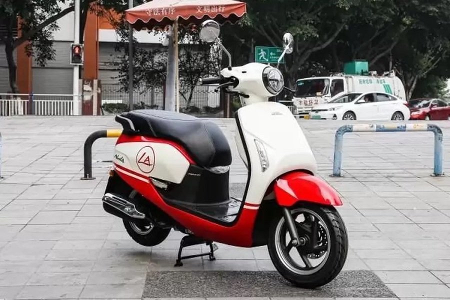 Honda Merilis Skutik Retro NS125 LA, Desainnya Mirip Yamaha Fazio dengan Performa Terbaik, Harga Cuma Segini!