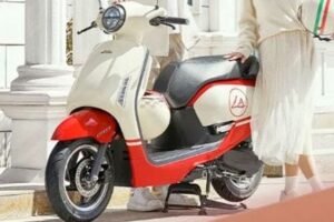 Honda NS125LA, Skutik Harian Idaman dengan Performa Tangguh dan Desain Ergonomis yang Futuristik!