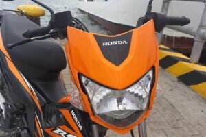 Honda RS 125 FI Gabungan Sporty dan Irit, Motor Klasik dengan Sentuhan Modern!