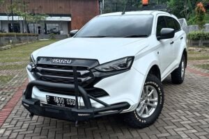 Isuzu MUX Spek Thailand Lebih Murah, Kencang, Irit, dan Mewah dari Fortuner dan Pajero!