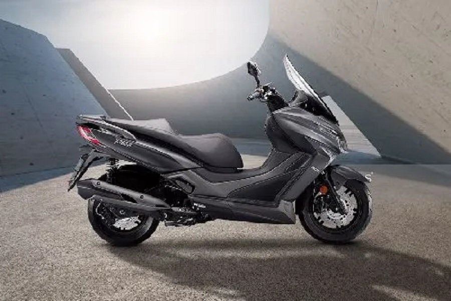 Kymco KRV 180i DDS Skutik Jumbo dengan Mesin Gahar dan Harga Diskonan, Honda PCX Merasa Terancam!