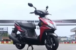 Kymco Racing H 150 Matic Matic Maxi Grand Touring dengan Tampilan Futuristik