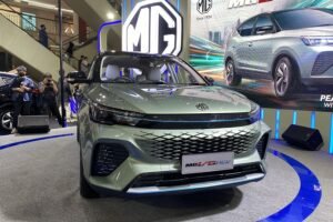 MG VS HEV Meluncur Mobil Listrik Mewah dengan Fitur Canggih yang Bikin Semua Orang Tergoda!
