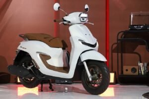 Motor Desain Klasik dengan Harga Terjangkau, Honda Stylo 160 vs Yamaha Grand Filano, Mana yang Lebih Oke