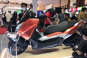 Polytron T Rex Motor Listrik Mirip Honda Forza 250 dengan Performa Tangguh dan Fitur Canggih Terbaru!