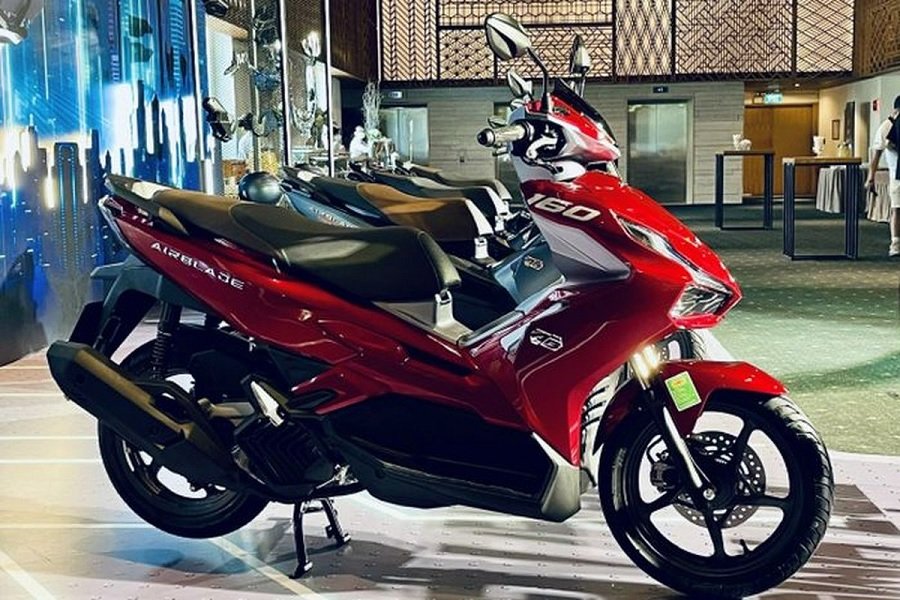 Siap-Siap Terpesona! Honda Airblade 160 Menggebrak Pasar dengan Performa Terdepan dan Fitur Canggih, Hanya Dengan Harga Terjangkau