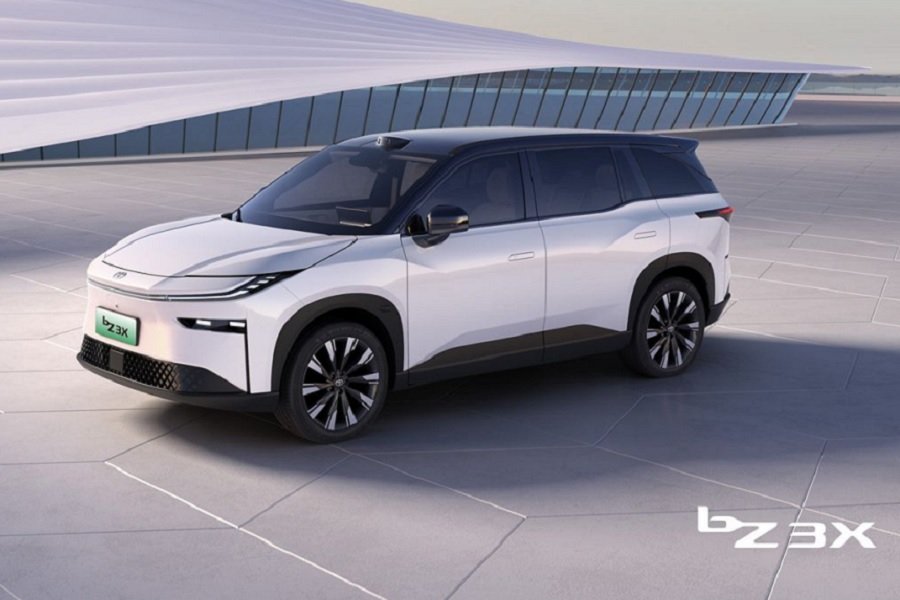 Toyota Memperkenalkan Dua Mobil Listrik Terbaru di Beijing Auto Show 2024