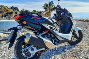 Wah, Honda Vario Adventure Skutik Terbaru yang Bikin Beat Street 2024 Terasa Jadul!