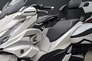Wow! Honda PCX 175 cc 2024 Hadir dengan Paket Lengkap, Kombinasi Kemewahan dan Performa Superior Bikin Tergoda!