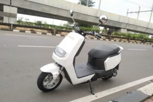 Wow! Motor Listrik Elvindo Rama Dengan Desain Futuristik Hanya Rp13 Jutaan!