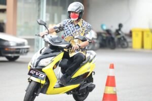 Wow! Motor Listrik Polytron EVO, Solusi Mudik Lebaran 2024 dengan Jarak Tempuh 200 Km!