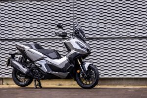 Wow! New Honda ADV 350 Bikin Yamaha Nmax 155 Merinding, Tampilannya Bikin Melongo!