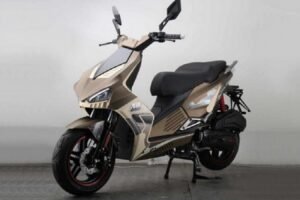 Wow! Suzuki Merilis Skutik Sporty Terbaru dengan Desain Mirip Yamaha R1, Spesifikasi dan Harganya Bikin Tercengang!
