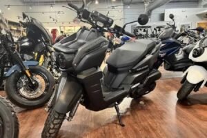 Wow! Yamaha Zuma 125 Penjelajah Jalanan dengan Teknologi Canggih dan Harga Fantastis!