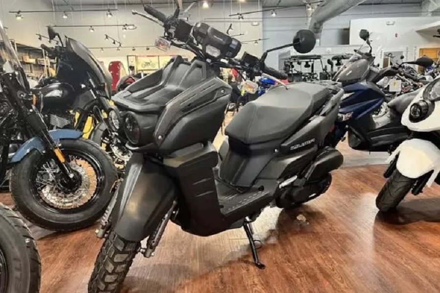 Wow! Yamaha Zuma 125 Penjelajah Jalanan dengan Teknologi Canggih dan Harga Fantastis!