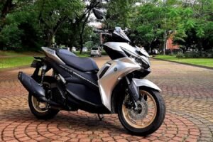 Yamaha Aerox 155 Connected Skutik Sporty dengan Fitur Canggih yang Mewah!