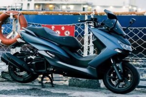 Yamaha Smax 2024, Skuter Matic Penuh Keunggulan! Rahasia Sukses di Jalan