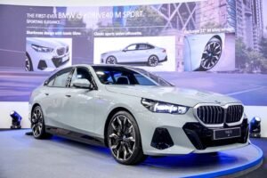 BMW i5 eDrive40 M Sport Mengemudi Menuju Masa Depan dengan Gaya dan Performa!