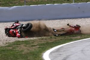 Brutal dan Menegangkan Pecco Jatuh di Lap Terakhir, Marc Marquez Raih Podium dari Posisi 14 dalam Sprint Race MotoGP Catalunya 2024