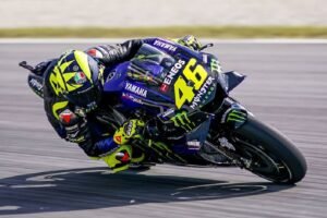 Dibalik Senyuman Valentino Rossi Rahasia Kelicikan dan Transformasi Musuh dari Sahabat!