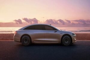 Huawei Memperkenalkan Mobil Listrik Terbaru Stelato S9