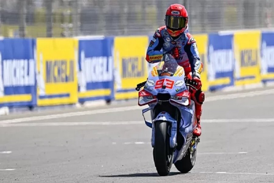 Marc Marquez Menggebrak Le Mans Dari Posisi 13 ke Podium Sang Baby Alien Bikin Heboh