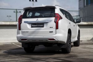 Terobosan Mitsubishi Pajero Sport Facelift 2024 Mesin Baru dan Rahasia Bahan Bakar yang Membedakan!