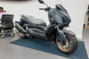 Yamaha XMax 250 2024 Teknologi Canggih dan Performa Tanpa Batas Revolusi Terbaru Dunia Skutik!