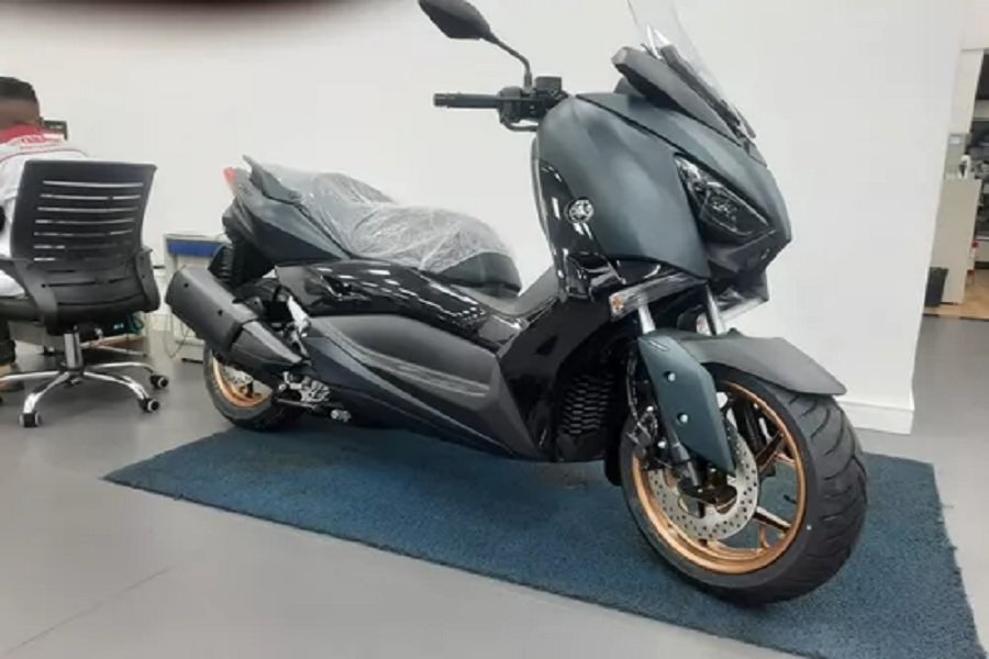 Yamaha XMax 250 2024 Teknologi Canggih dan Performa Tanpa Batas Revolusi Terbaru Dunia Skutik!