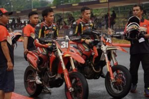 Duo Salim: Duet Maut di Supermoto Race Seri Kejurnas 2024 Semarang