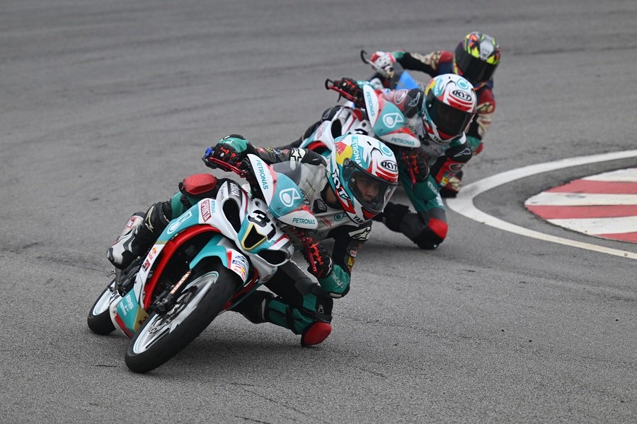 Farres Siap Bertanding Tantangan di Putaran 3 Kejuaraan PETRONAS MAM Malaysian Cub Prix!