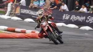 Gery Tergelincir, Tommy Salim Fokus Dan Dapatkan Finish Ketiga!