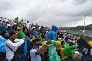 Kuis Berhadiah! Kebahagiaan Saat Hujan Di Supermoto Race 2024