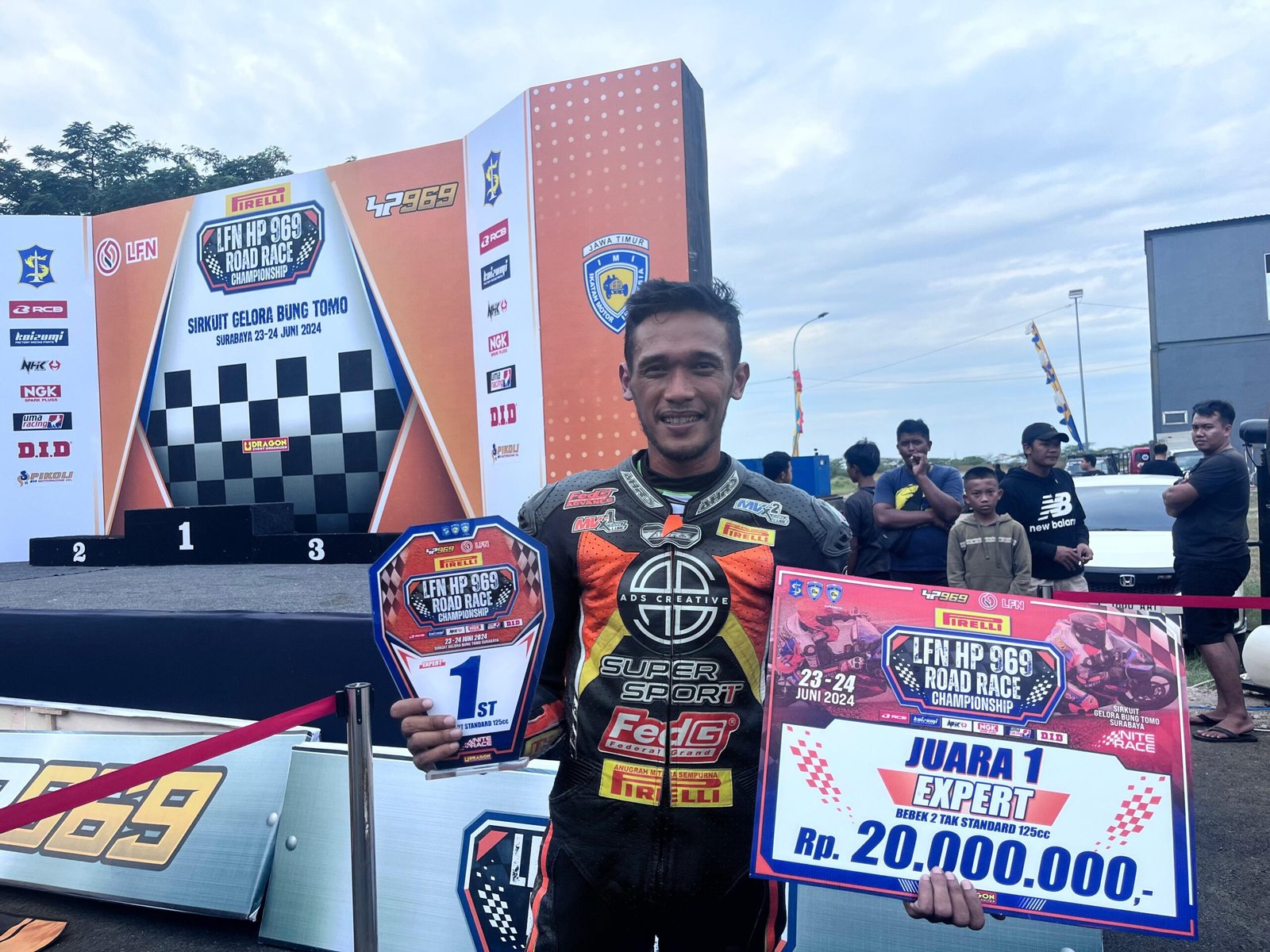 LFN HP969 ROAD RACE Siji-sijine! Sulung Mengamankan Podium Pertama di Kelas 2T STD 125 Expert