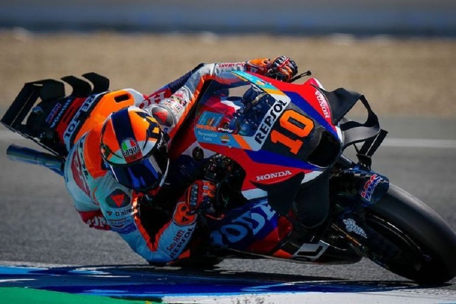 Luca Marini, Tumbuh Bersama Valentino Rossi, Menghadapi Tantangan Berat di MotoGP 2024