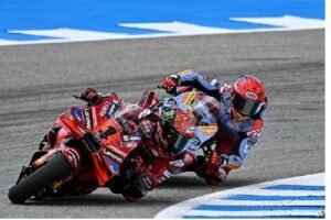 Persaingan Membara di Arena MotoGP Marquez Bergabung dengan Ducati, Tantangan Baru bagi Pecco Bagnaia!